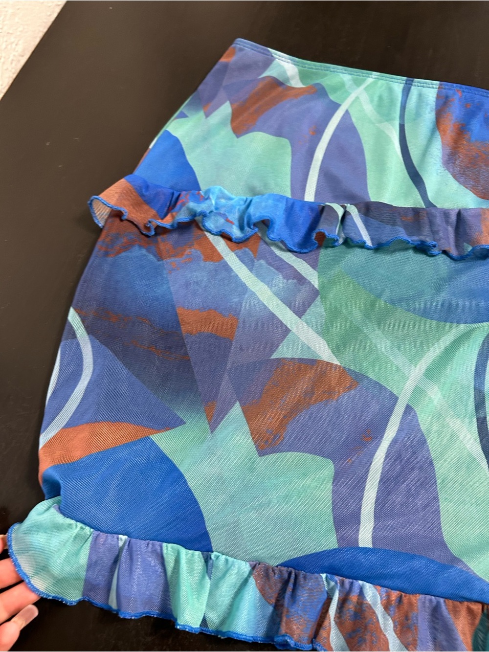 PrettyLittleThing Blue Multi-Color Abstract Ruffle Mini Skirt - Picture 2 of 5
